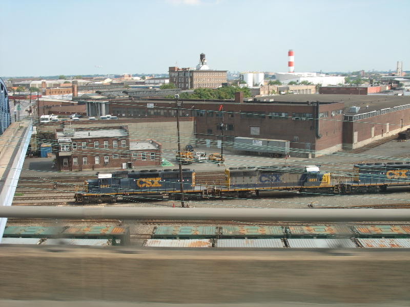Photo of CSX SD-40-2s at Highway speed