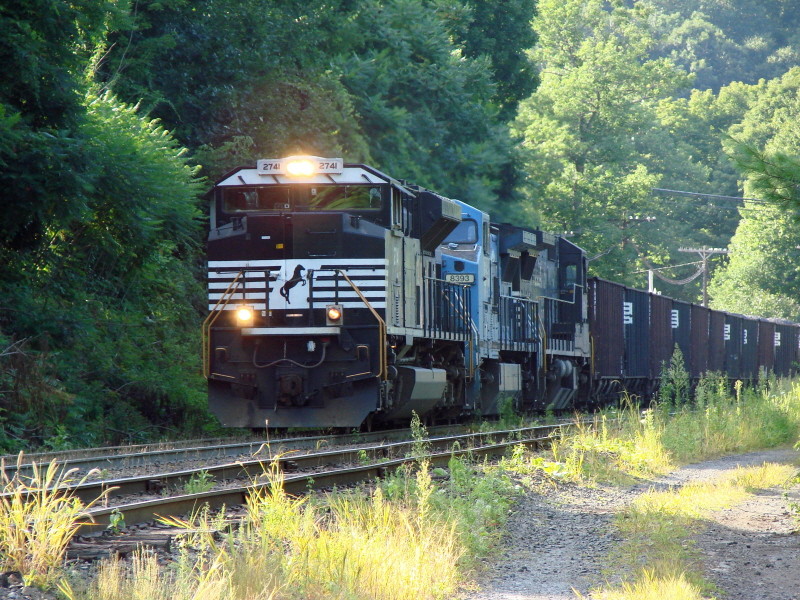 Photo of NS 2741 Leads Bow Coal train Eastbound