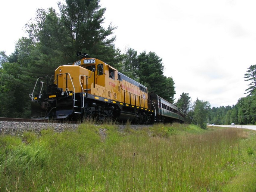 Photo of Chasing NHCR GP16 1732 along Route 3.
