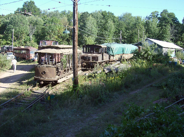 Photo of Moving Cars into Lusa Yard