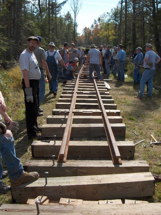 Photo of Fall 2007 trackwork weekend: ready for spiking