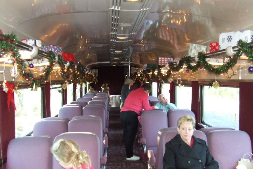 Photo of Christmas Shopping train depart Rockland.