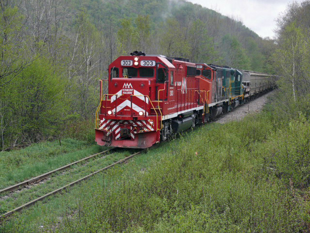 Photo of Green Mountain Railroad #263 in Wallingford, VT