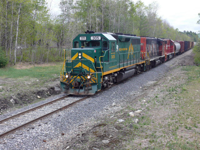 Photo of Green Mountain Railroad #264 in Chester, VT