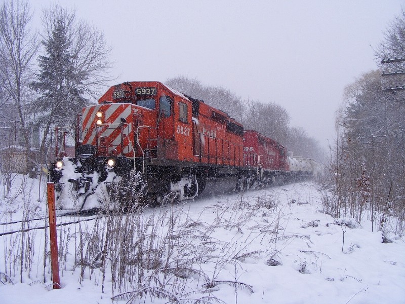 Photo of CP train #413