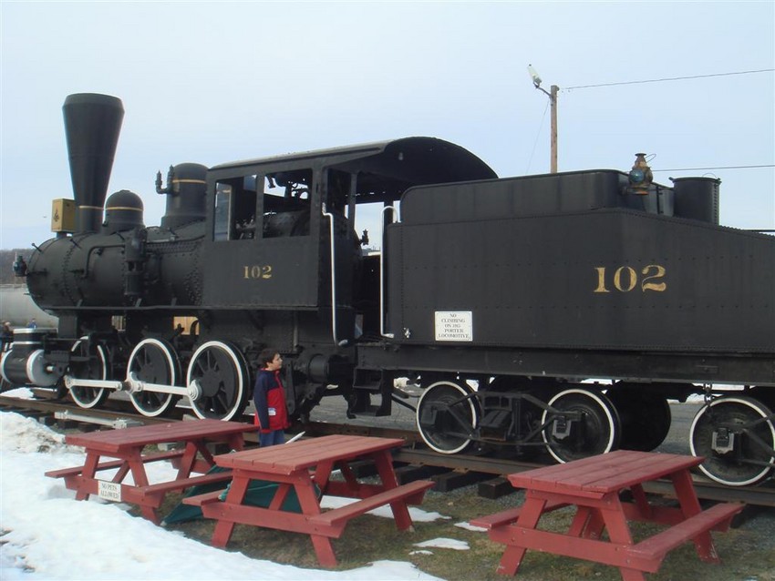 Photo of 1915 Porter Steam Locomotive & Tender