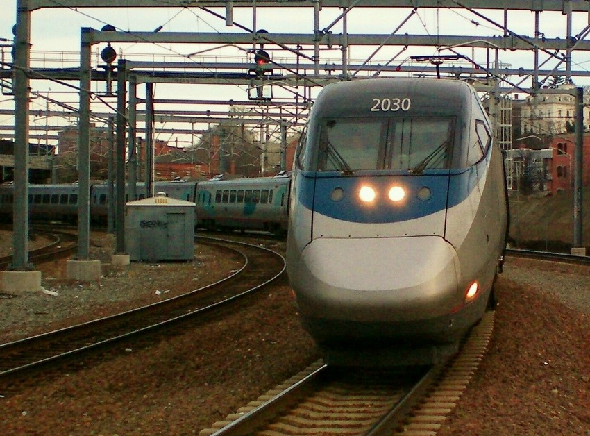 Photo of Acela train pulling into Provi