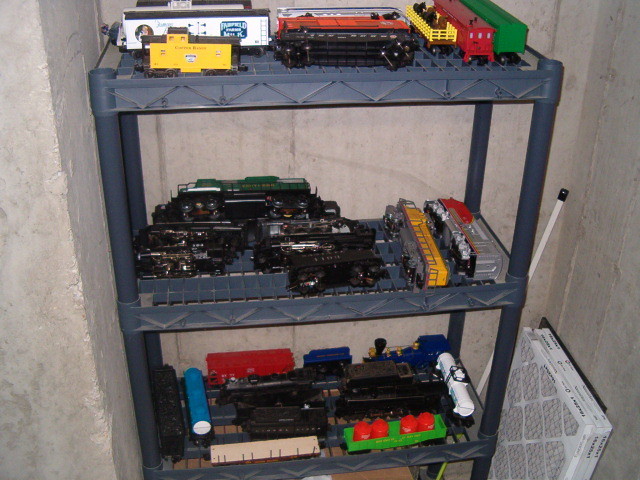 Photo of One shelf of O gauge 9 out of 18