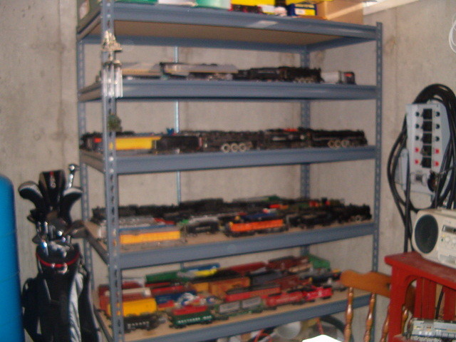 Photo of The shelf of s gauge 18 out of 18