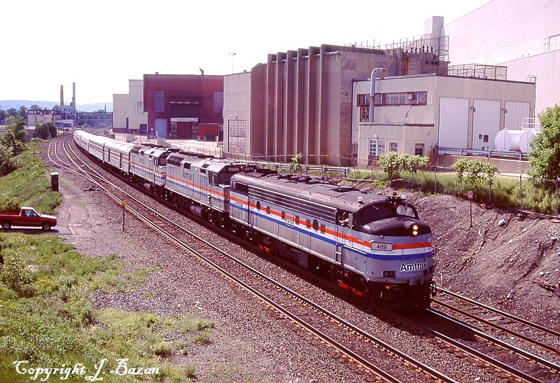 Photo of Amtrak FL9 489 at Pittsfield, Mass