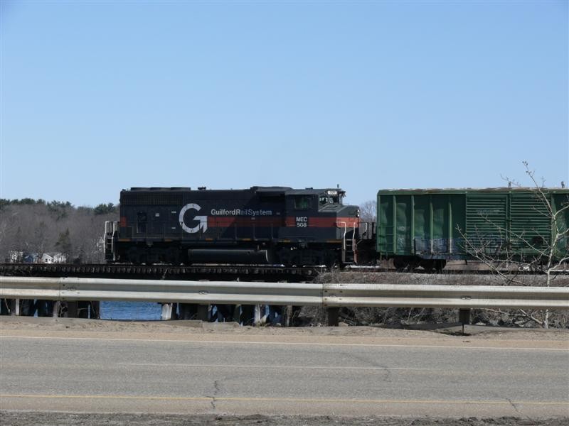 Photo of Portsmouth Switcher approaches Market Street