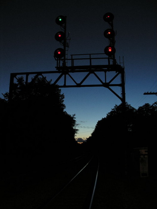 Photo of B&M signal at Eagle bridge
