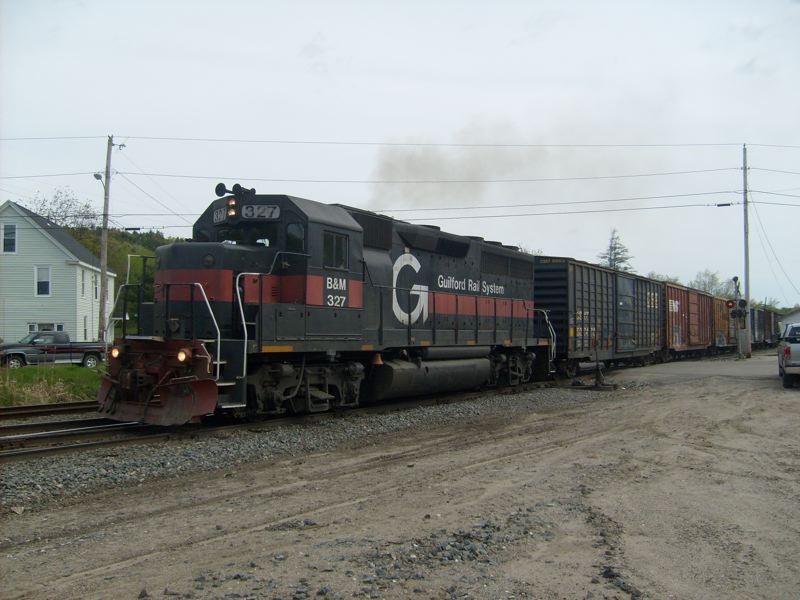 Photo of Guilford GP40 #327 two