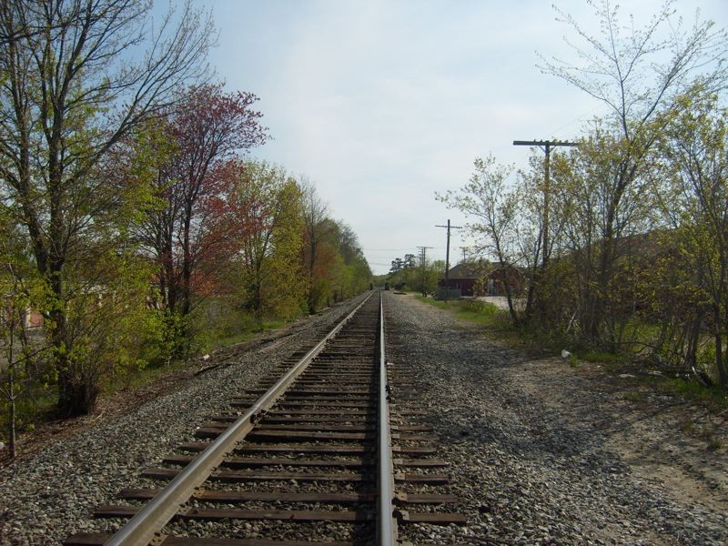 Photo of Rails to the west