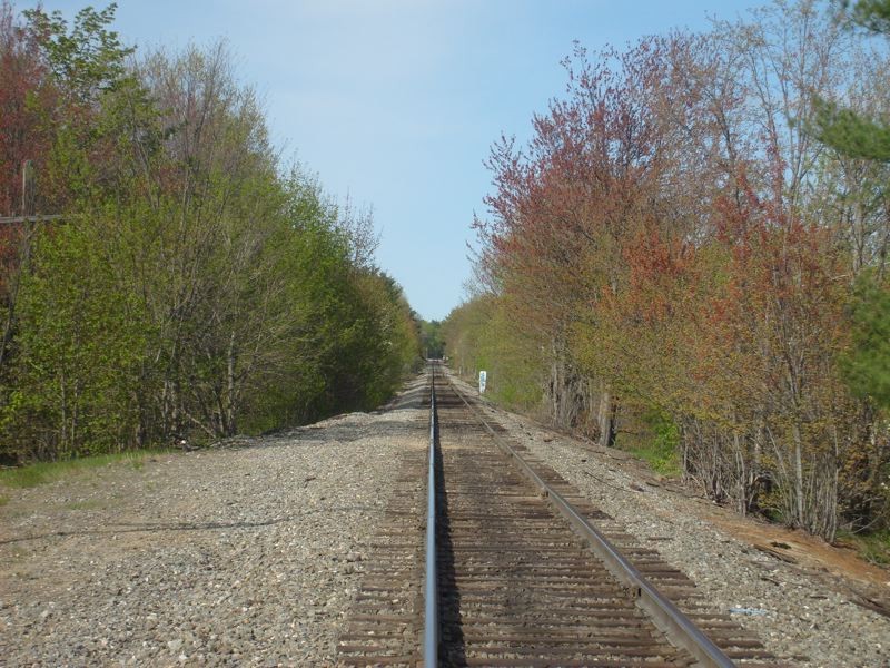 Photo of Rails to the east
