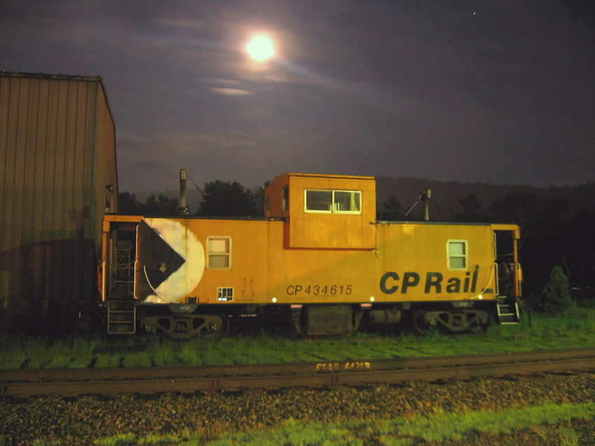Photo of CP caboose at Gorham.