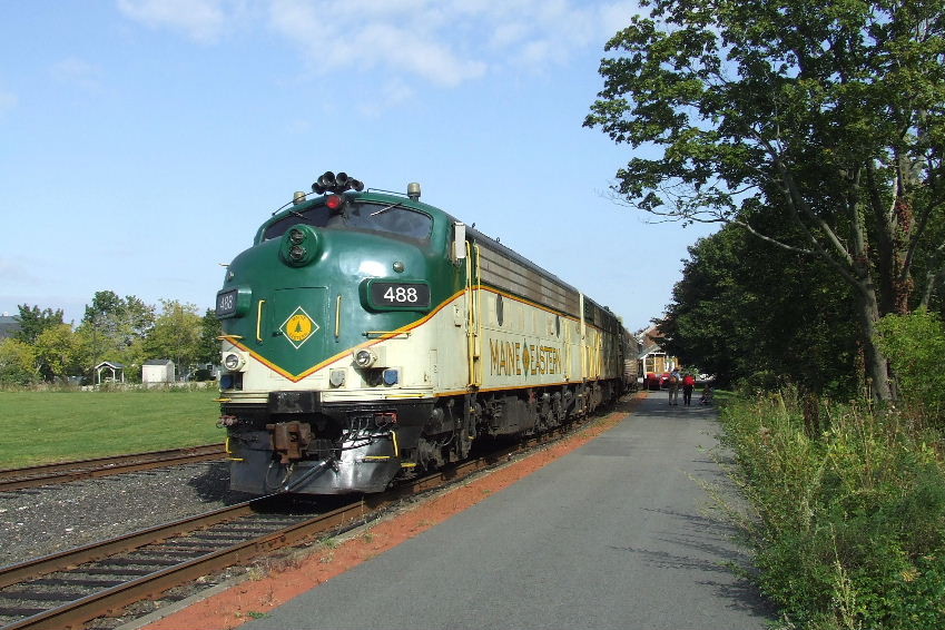 Photo of The train at Rockland.