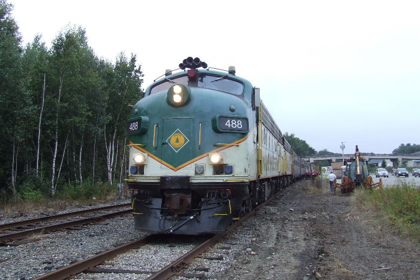 Photo of The train at Brunswick .