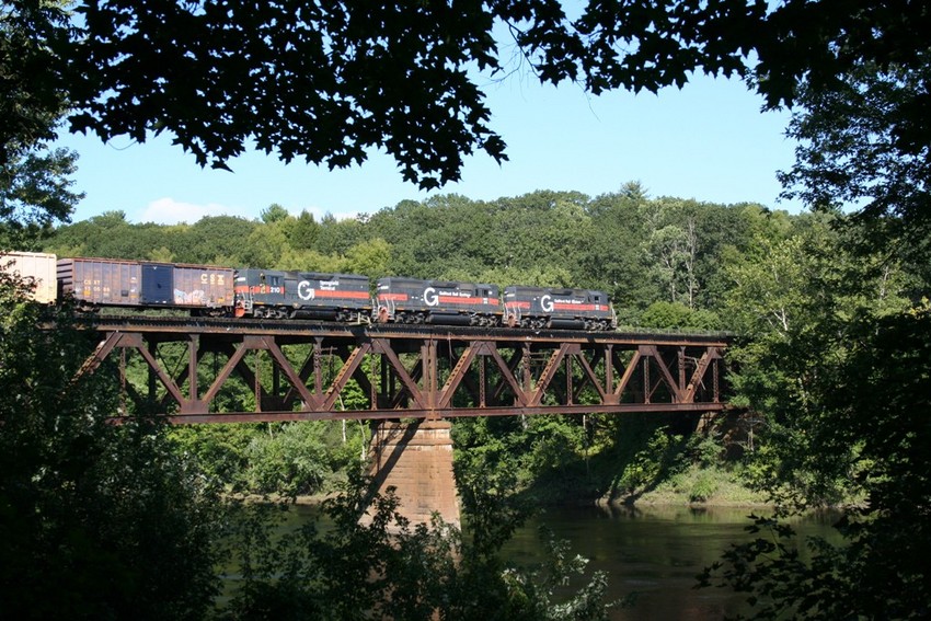 Photo of EDNM crossing the Connecticut