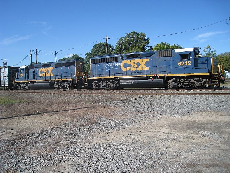 Photo of CSX #6242 at Middleboro, MA