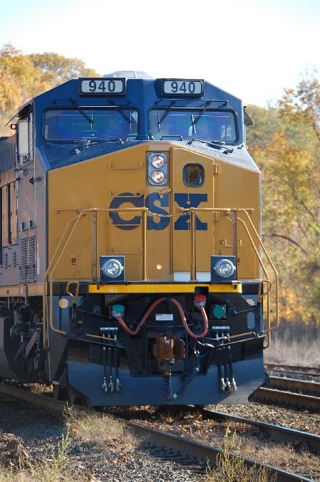 Photo of Close look at the nose of CSX 940