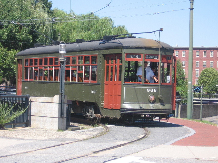 Photo of New Orleans car 966