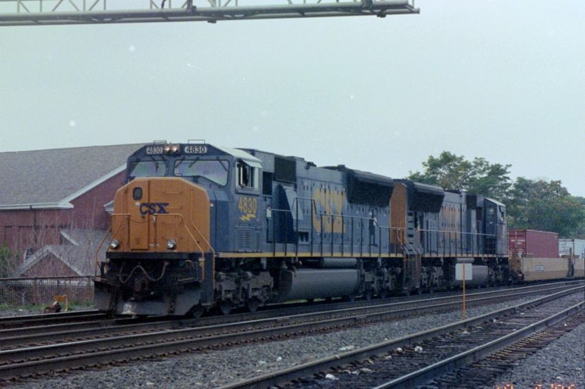 Photo of 4830 heads east
