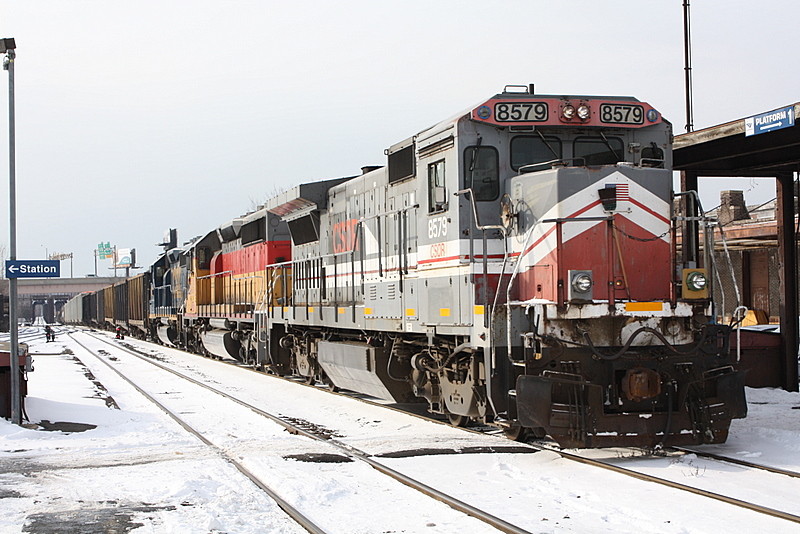 Photo of CS0-1 backs it's train toward West Springfield yard