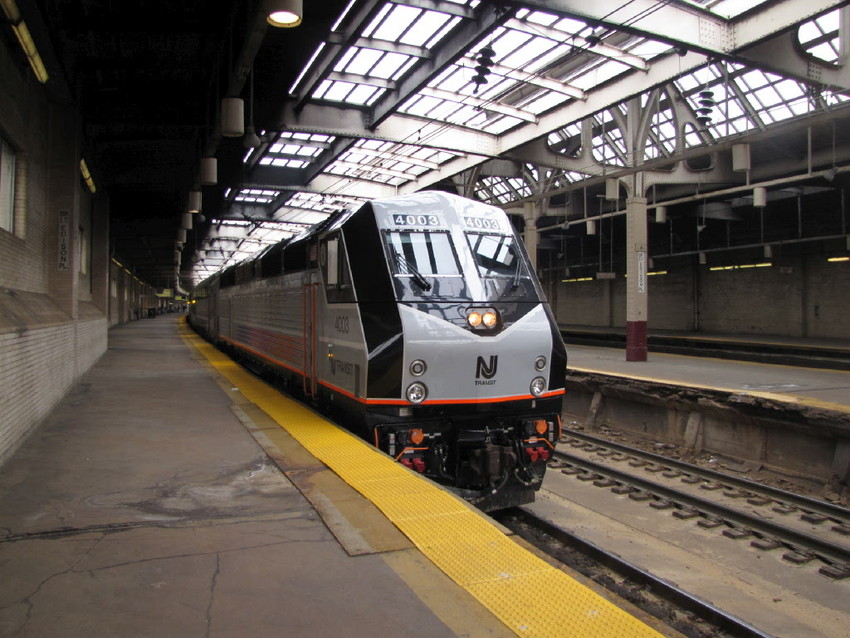 Photo of NJ Transit PL42 in Newark
