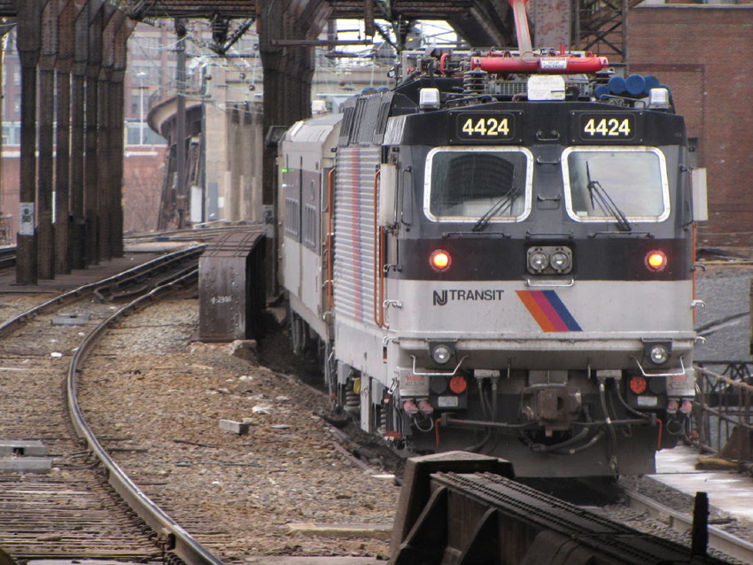 Photo of NJ Transit ALP44