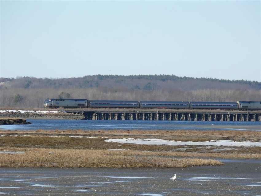 Photo of Amtrak Extra crosses the Nonesuch River