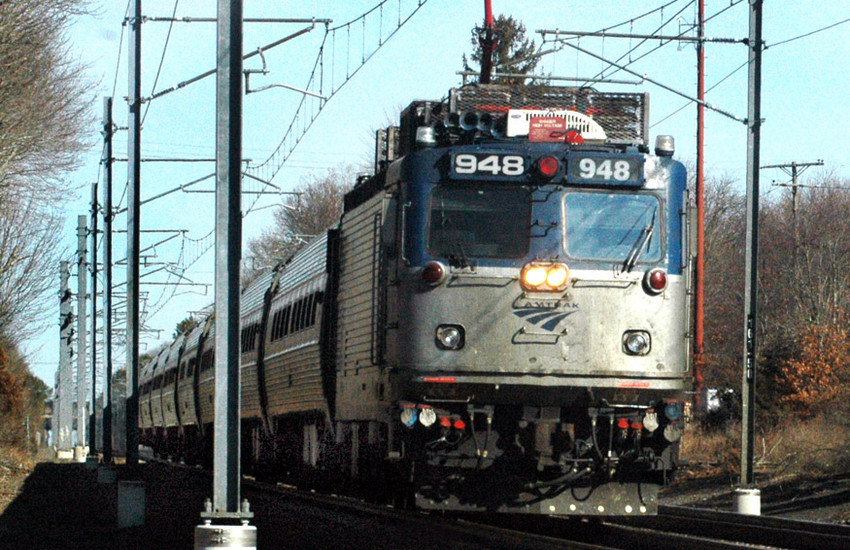 Photo of Amtrak Regional thru Slocum RI