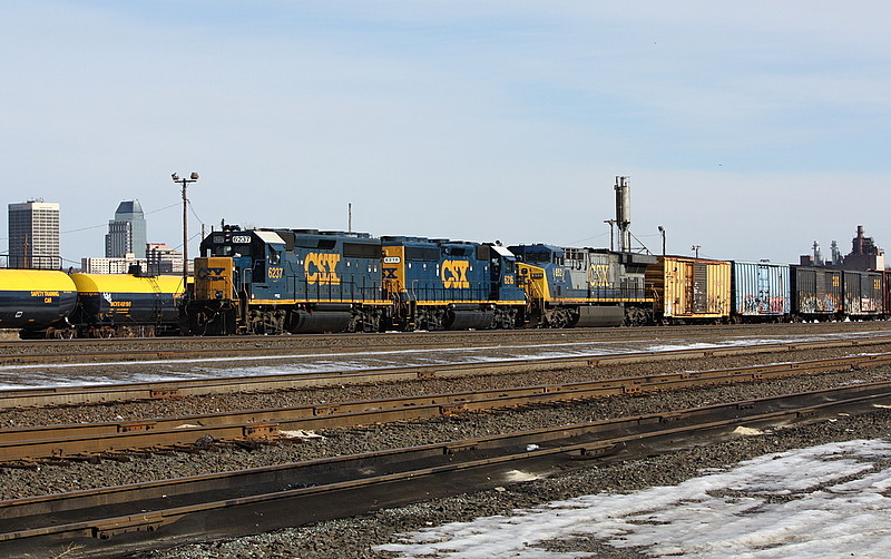 Photo of CSX local B740 returns to West Springfield from Palmer