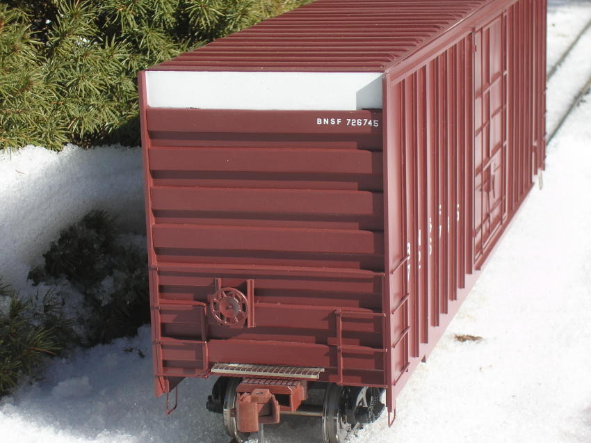 Photo of G-scale 50ft highcube boxcar