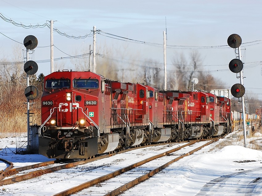 Photo of CPR train 250 arrives CPC191 in Rouses Point