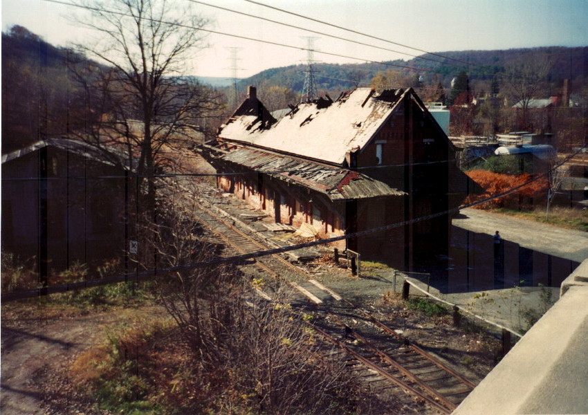 Photo of  NRR Thomaston Ct. station 1994