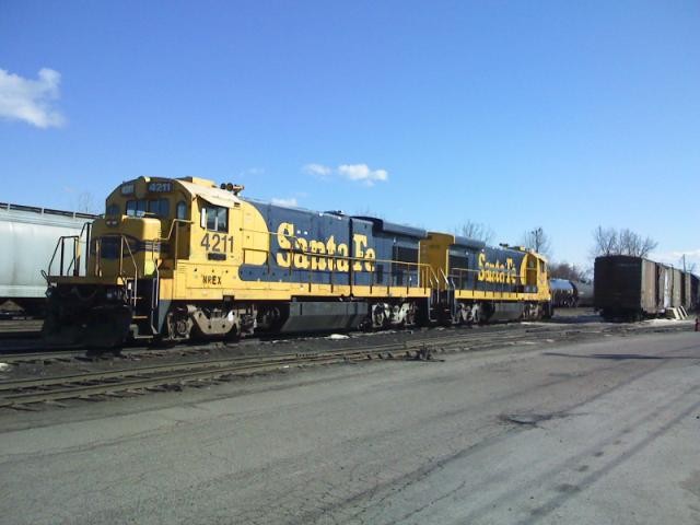 Photo of Ex-BNSF NREX B23-7s in VRS Burlington Yard