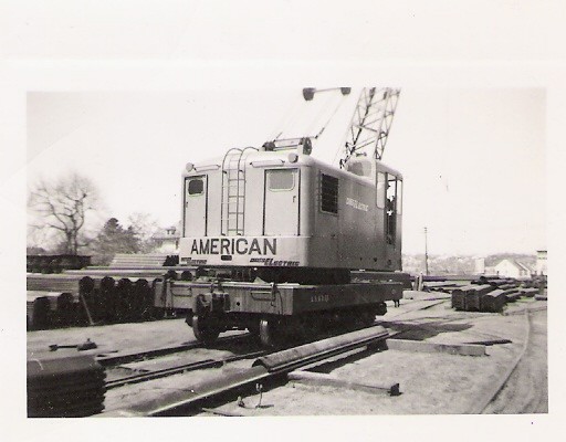 Photo of Does anyone have any info on this crane?