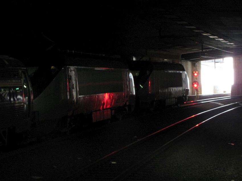 Photo of Amtrak HHP8 MU