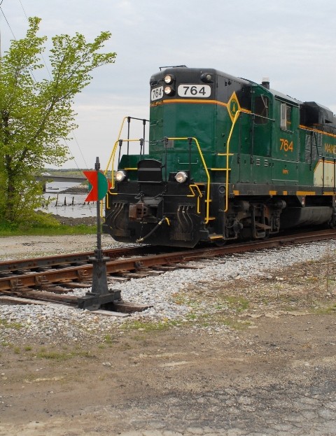 Photo of MAINE EASTERN RR #764 at WISCASSET PASSING OVER THE RT 1