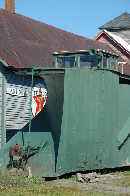 Photo of Another snow plow stored  in the Thorndike Yard as of June 2005.