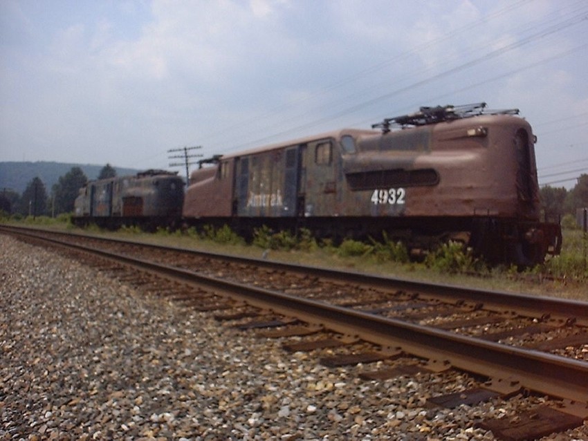 Photo of two dead p.r.r gg1's at cooperstown jct ny