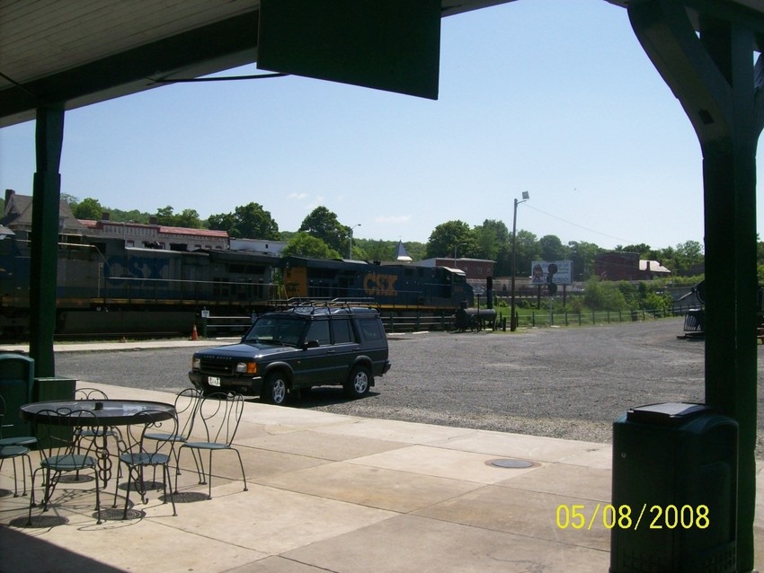 Photo of q264 at palmer ma at the old depot