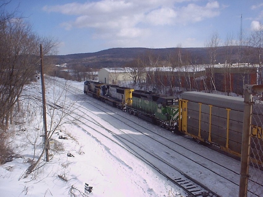 Photo of q264 eastbound at cp147 pittsfield ma