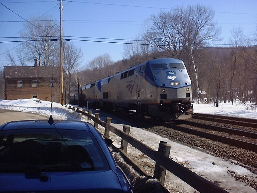 Photo of amtrak 449 westbound at becket ma