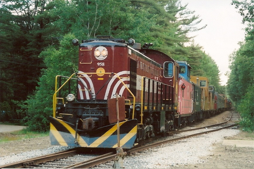 Photo of Plymouth & Lincoln RR #958