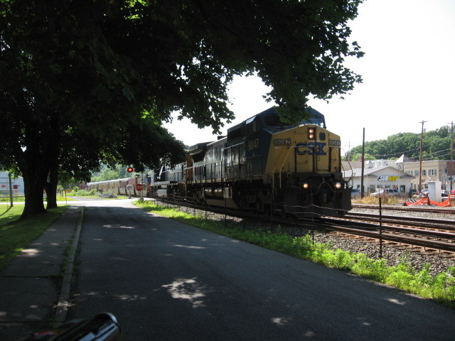 Photo of csx trailer train eb at fonda ny