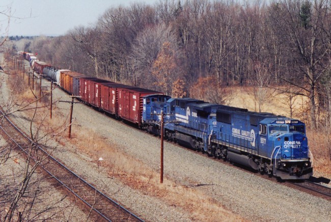 Photo of Eastbound Conrail at Guilderland Ctr, NY