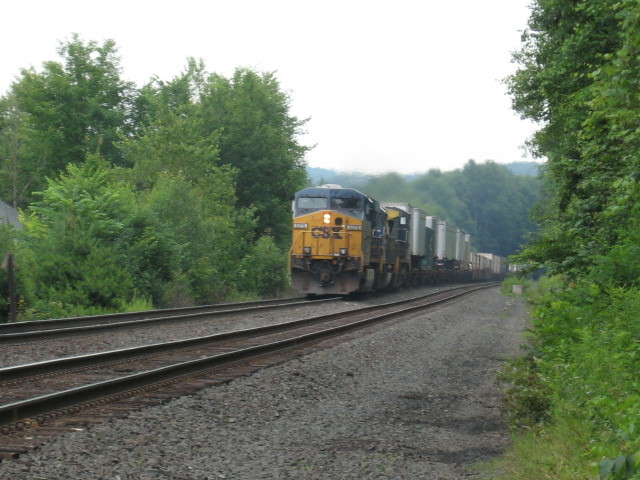 Photo of csxq119 westbound at dalton depot