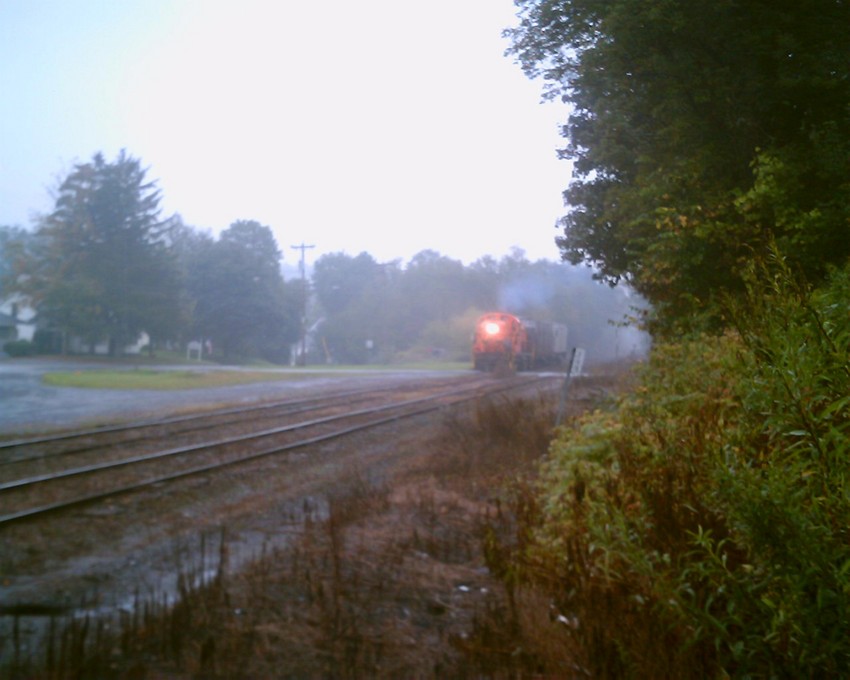 Photo of battenkill railroad rs3 pulling into town